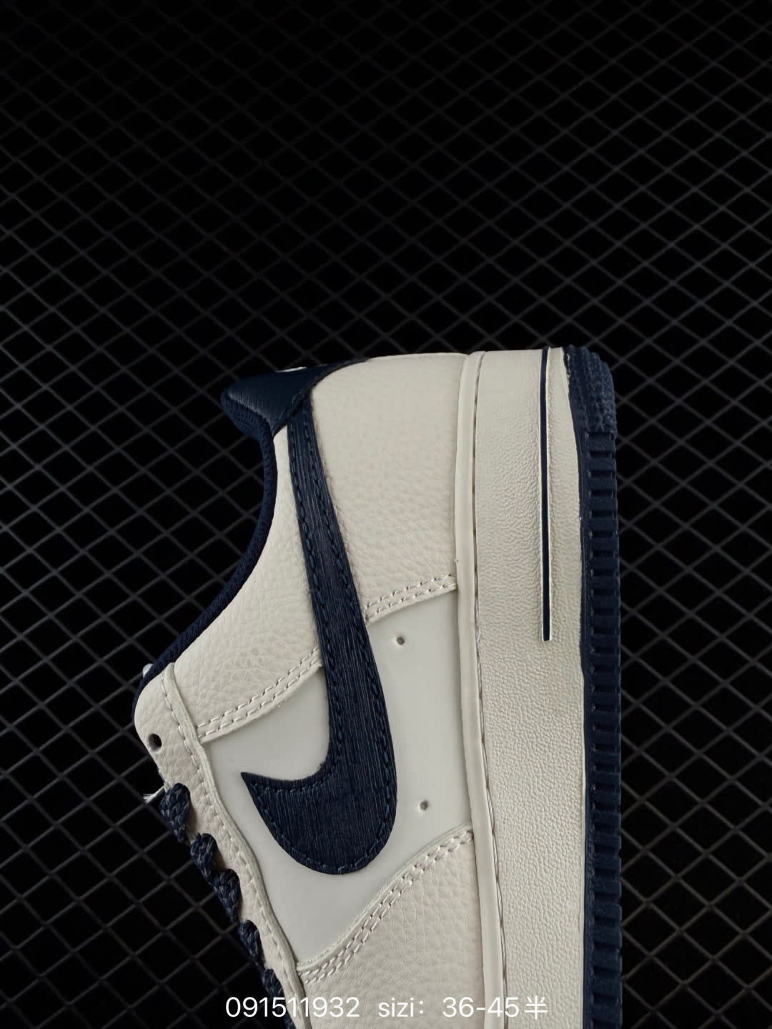 NIKE AIR FORCE 1-SM6668-102